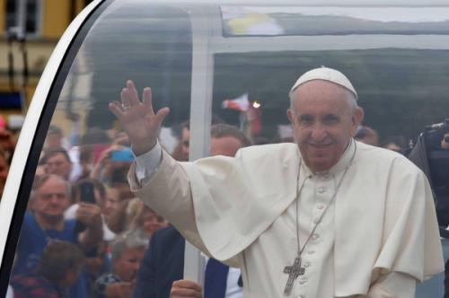 Il Papa ai giovani: lanciatevi nell’avventura della misericordia