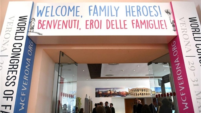 Offesi e scortati per difendere la famiglia?