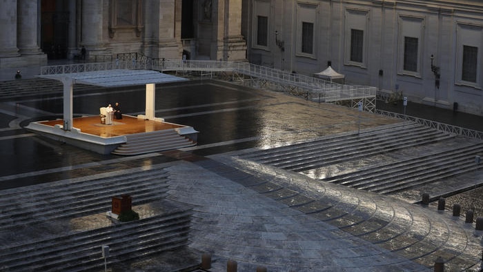 La presenza della Chiesa nella crisi della pandemia